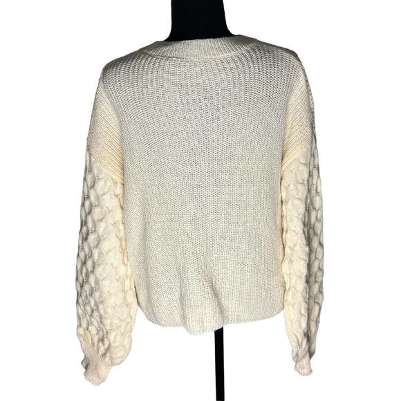New Women's Cream Oversized Sweater - Picture 2 of 4